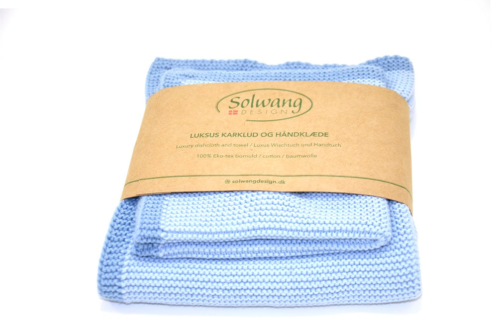 Schönes Set mit Wischtuch und Handtuch.
Wischtuch: 25 x 25 cm.
Handtuch: 32 x 47 cm.
Material :100% BIO Baumwolle.