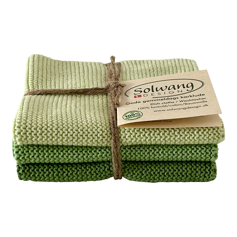 3 Stück gestrickte Wischtücher in staubigen grün Kombi.
Wunderschön gebunden mit Schnur und Etikett.

Wischtücher in Krausrippe gestrickt
um die Saugfähigkeit und Funktionalität zu optimieren.
