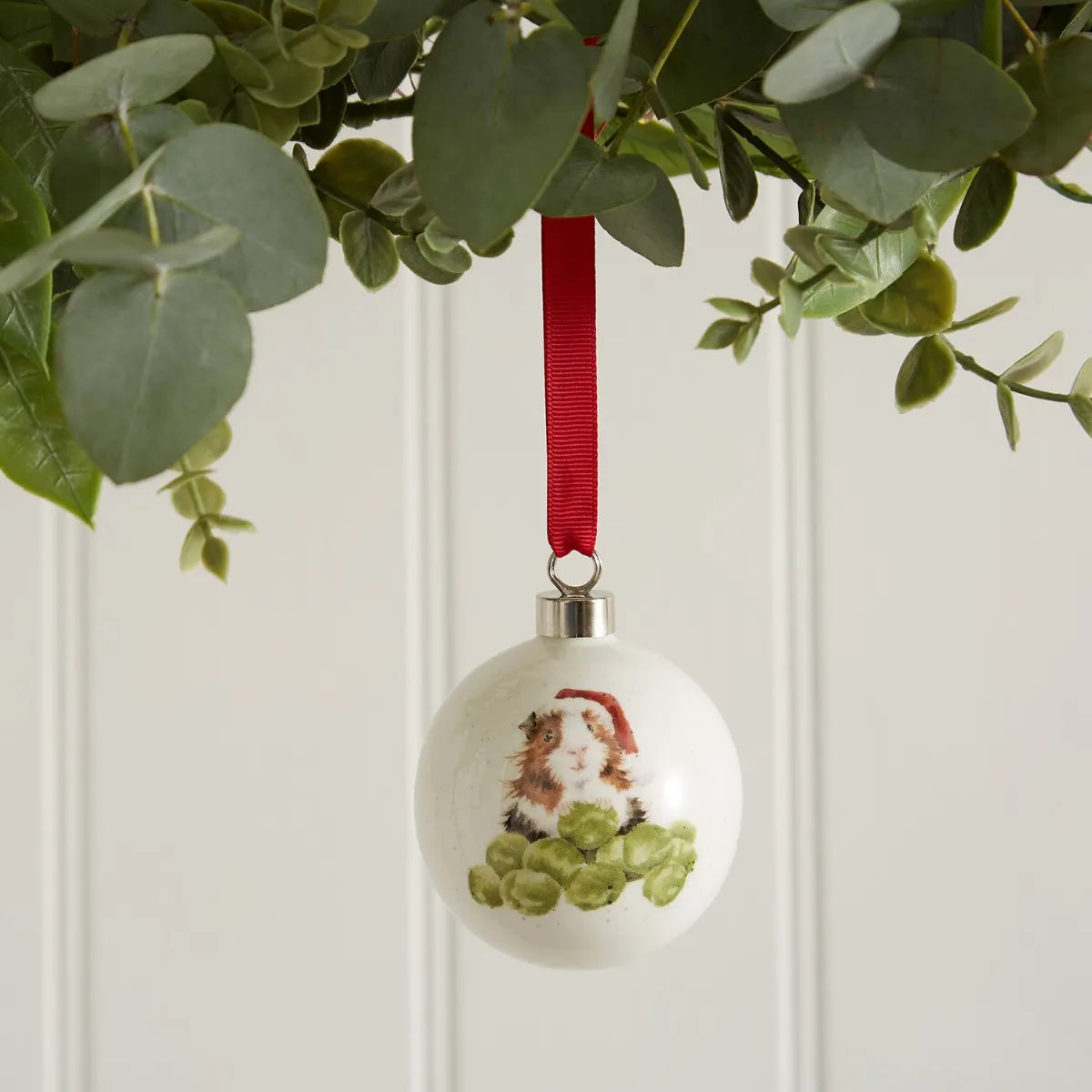 WNQR79011 Weihnachtskugel Meerschweinchen mit Mütze