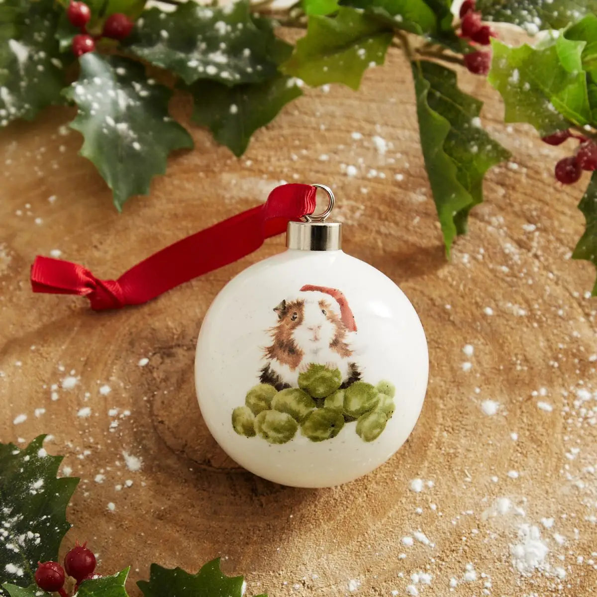 WNQR79011 Weihnachtskugel Meerschweinchen mit Mütze