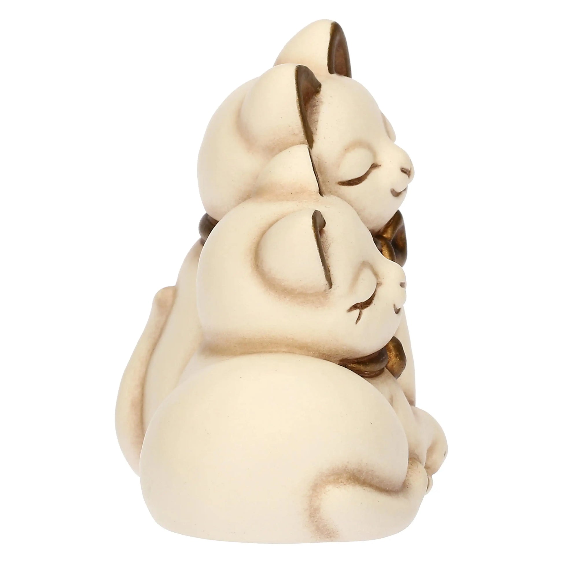 „Zwei Keramik-Katzenfiguren im typischen THUN-Design, detailreich bemalt und als dekoratives Element für Zuhause geeignet.“