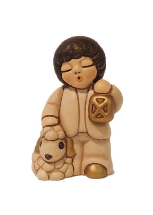 Thun Krippenfigur Kind mit Schaf und Laterne Ein leuchtender Moment voller Frieden und Hoffnung
