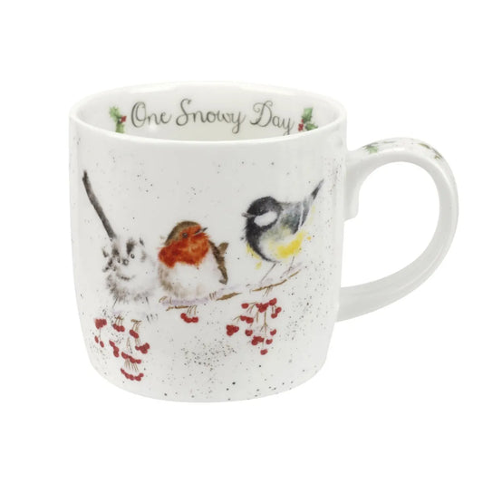 „Wrendale Designs Fine Bone China Tasse One Snowy Day mit drei Vögeln im verschneiten Winterzweig, festliche Weihnachtstasse 310 ml“