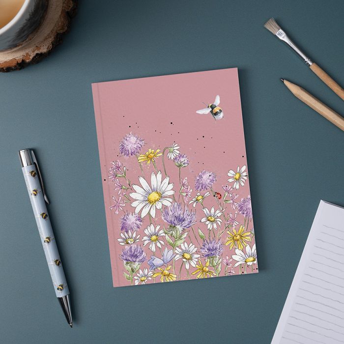 N056 A6 Taccuino 'Just Bee-cause' Bee