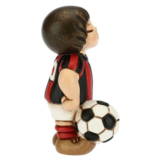 F2825C90B Ragazzo giocatore di calcio nero   "Questo prodotto è attualmente esaurito. Vi preghiamo di contattarci in modo da potervi comunicare la prossima data di consegna possibile".
