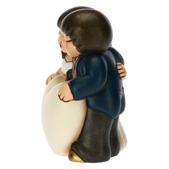 F3075H90B Bride and Groom in Love Large "This product is currently out of stock. Please contact us so we can let you know the next possible delivery date."