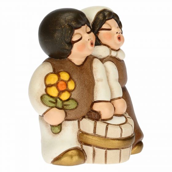 S3172A83 Kinderpaar mit Milch  Krippe klassisch
