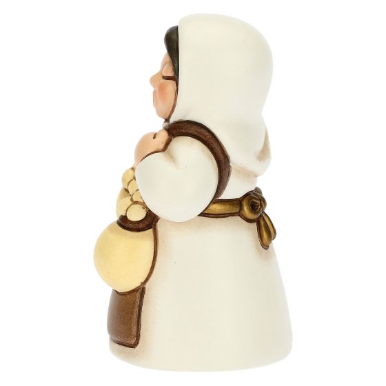 S3231A83 Frau mit Käse